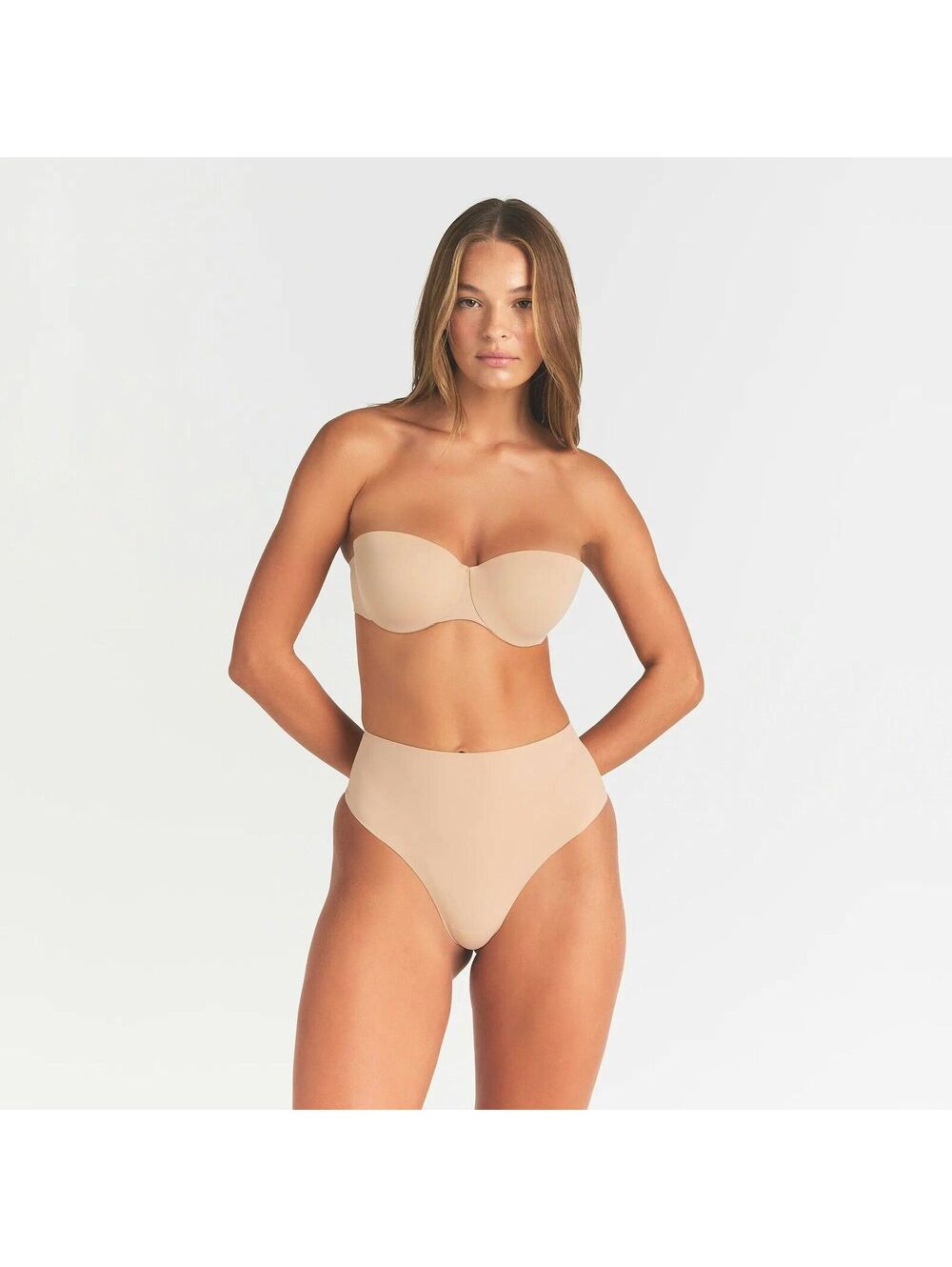 SKIMS NWT Smoothing Intimates Strapless Bra - Size 42D